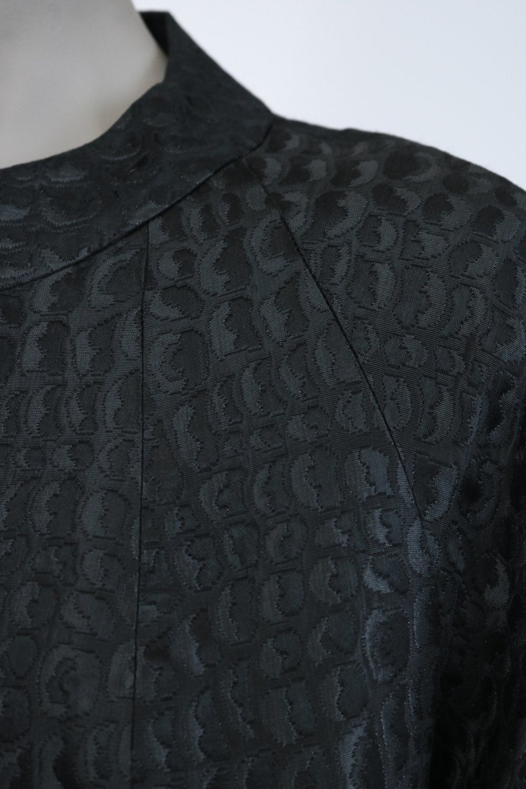 1960s Croc Embossed Collarless Balmacaan Overcoat – Floria Vintage